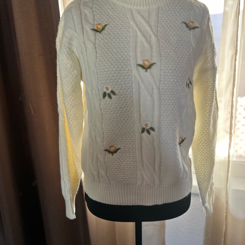 SHEIN Floral Embroidered Knit Sweater - Cream